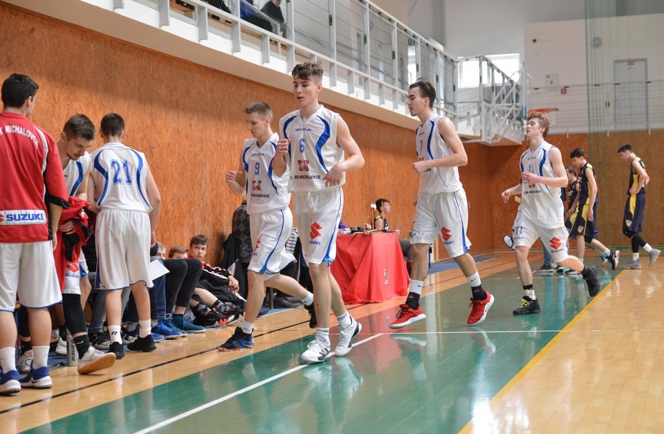 Michalovce na čele skupiny o 7.-12. miesto 1. ligy juniorov aj vďaka už tridsiatim odohraným zápasom