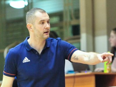 Dvadsiatka v príprave ešte nevyhrala, Suja: Nesmieme hrať detský basketbal