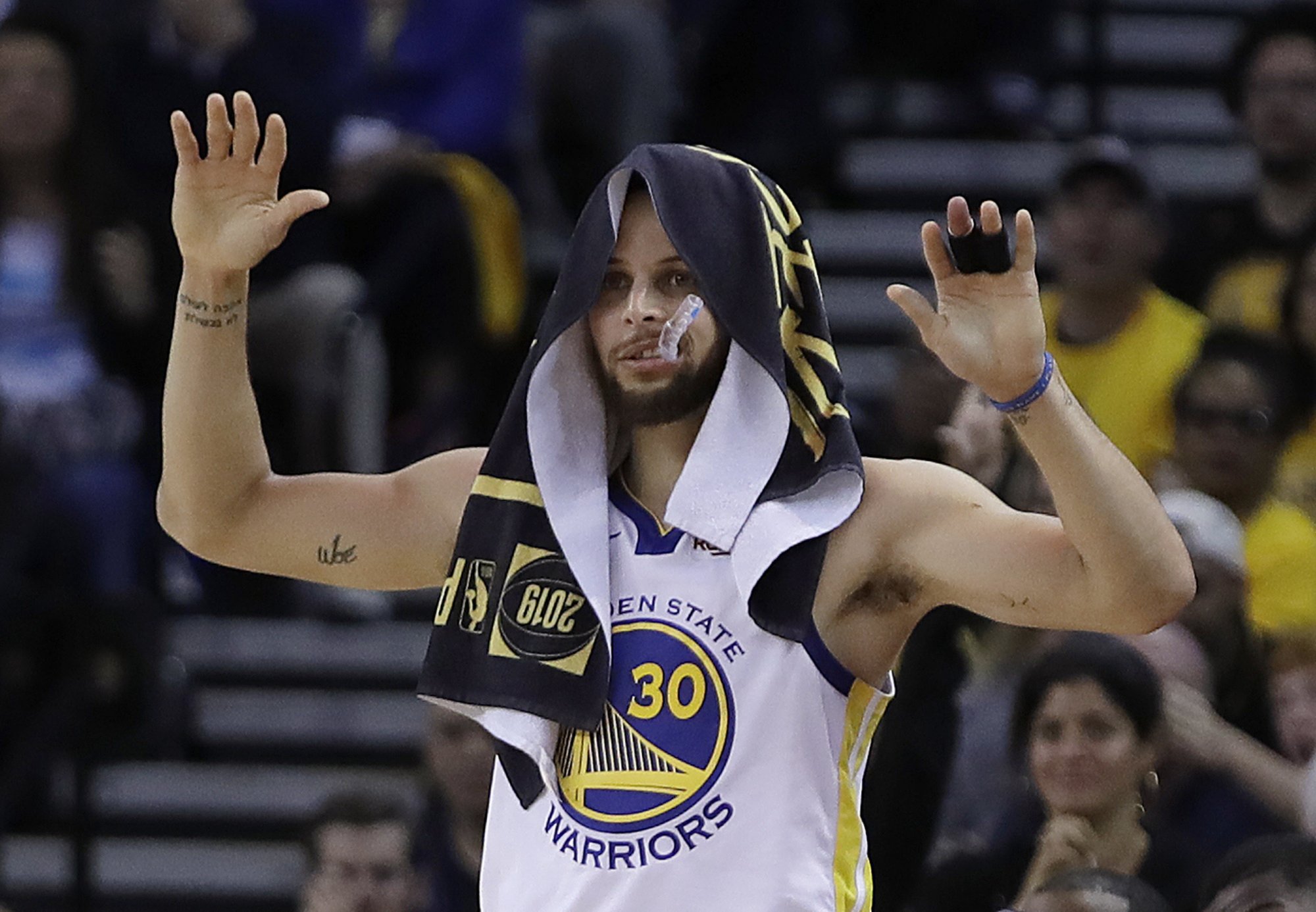 VIDEO: Warriors postúpili piatykrát za sebou do finále, v sérii aj napriek zraneniam dominovali