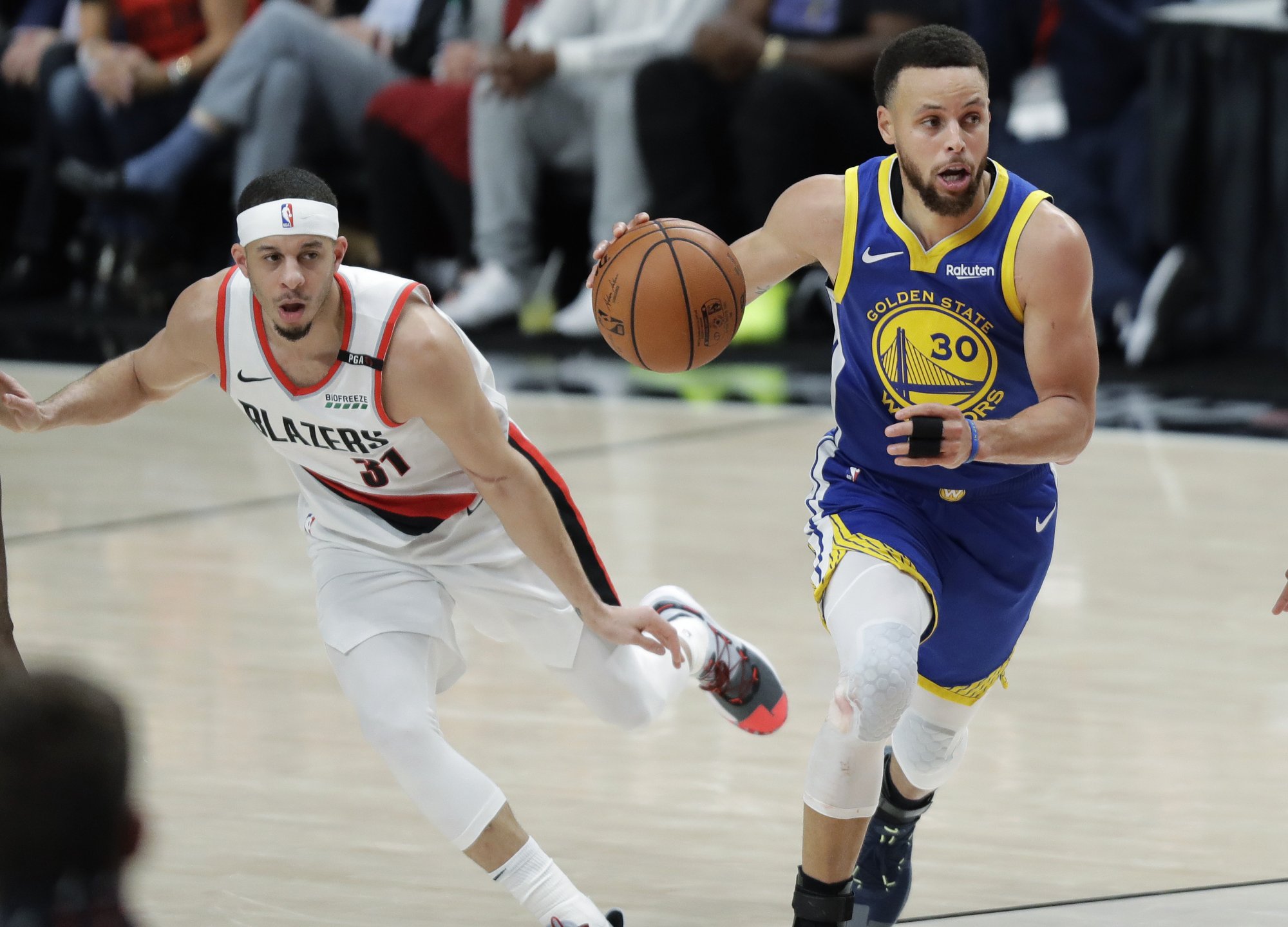 Curry vs. Curry. Malý brat sa musí od veľkého ešte veľa učiť