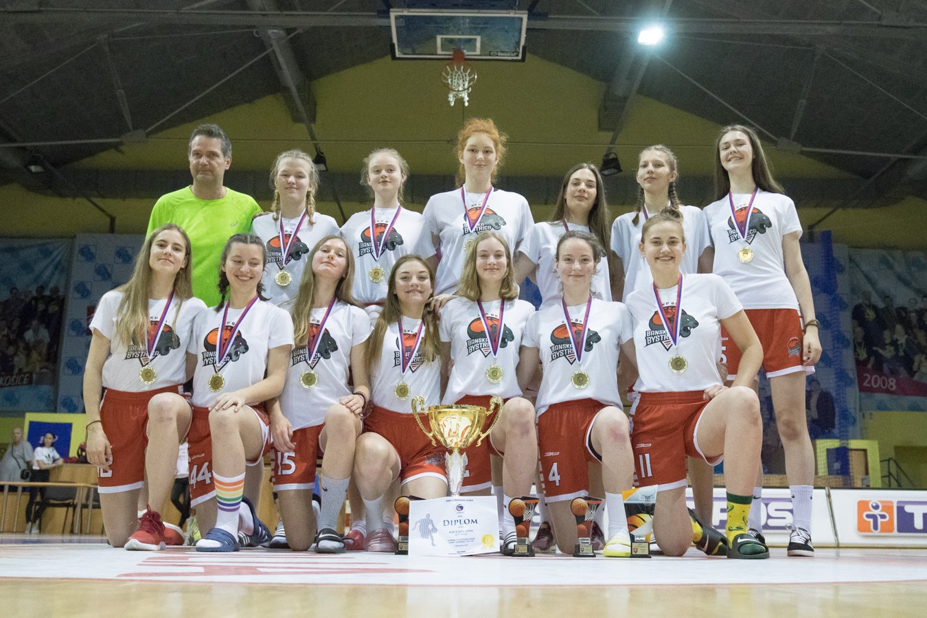 K zlatu mali blízko všetci, MVP Žilinská poďakovala za pomoc cukrovinkami