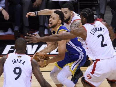 Doráňané Golden State predviedlo úžasnú šnúru a vyrovnalo finále NBA
