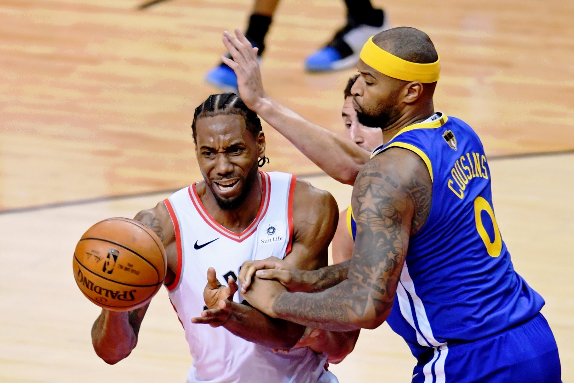 Warriors si vynútili pokračovanie finále, v Toronte vyhrali o jediný bod