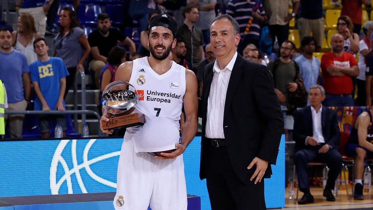 Hovorili, že je nízky, aj tak nahrádza Dončiča a možno sa dočká NBA