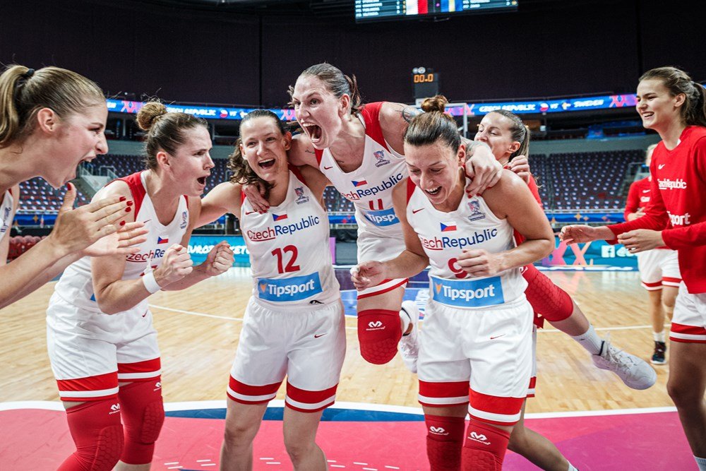 Prvý triumf pre domáce Lotyšky, senzačný obrat Česka