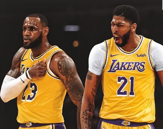 Najhorúcejšie leto v NBA, prestupy hviezd sme rozoberali v podcaste komika Joa Trendyho