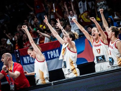 Španielky suverénne ovládli finále, v súboji o bronz dominoval Srbky