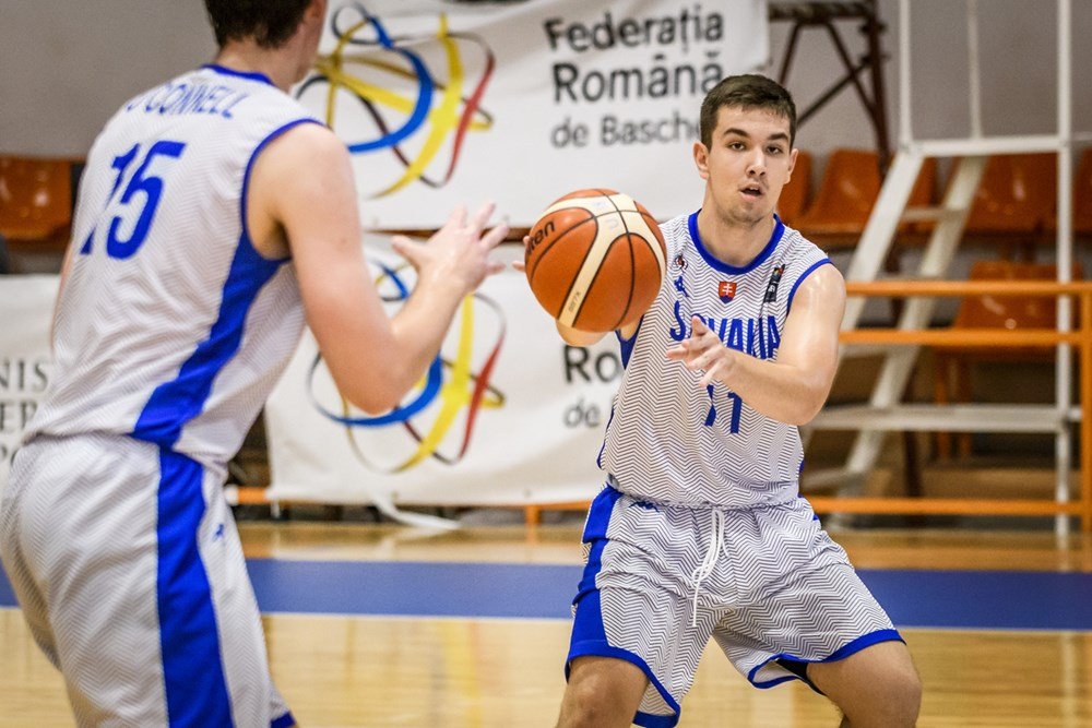 Piaty zápas, piata prehra. Osemnástka bude hrať na ME o záchranu