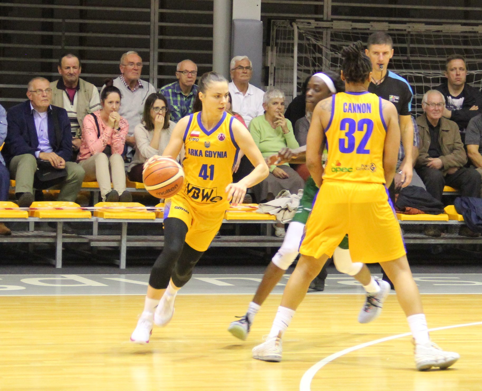 VIDEO: Slovenky v Poľsku odštartovali play-off vo veľkom štýle. Bálintová predviedla skvelý buzzer-beater