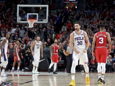 VIDEO: Sixers stále nezdolaní, v Portlande rozhodol trojkou v poslednej sekunde Korkmaz