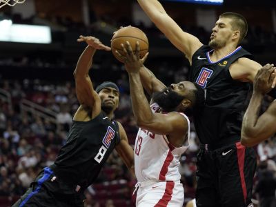 VIDEO: Harden opäť predviedol šou, Boston stále na víťaznej vlne