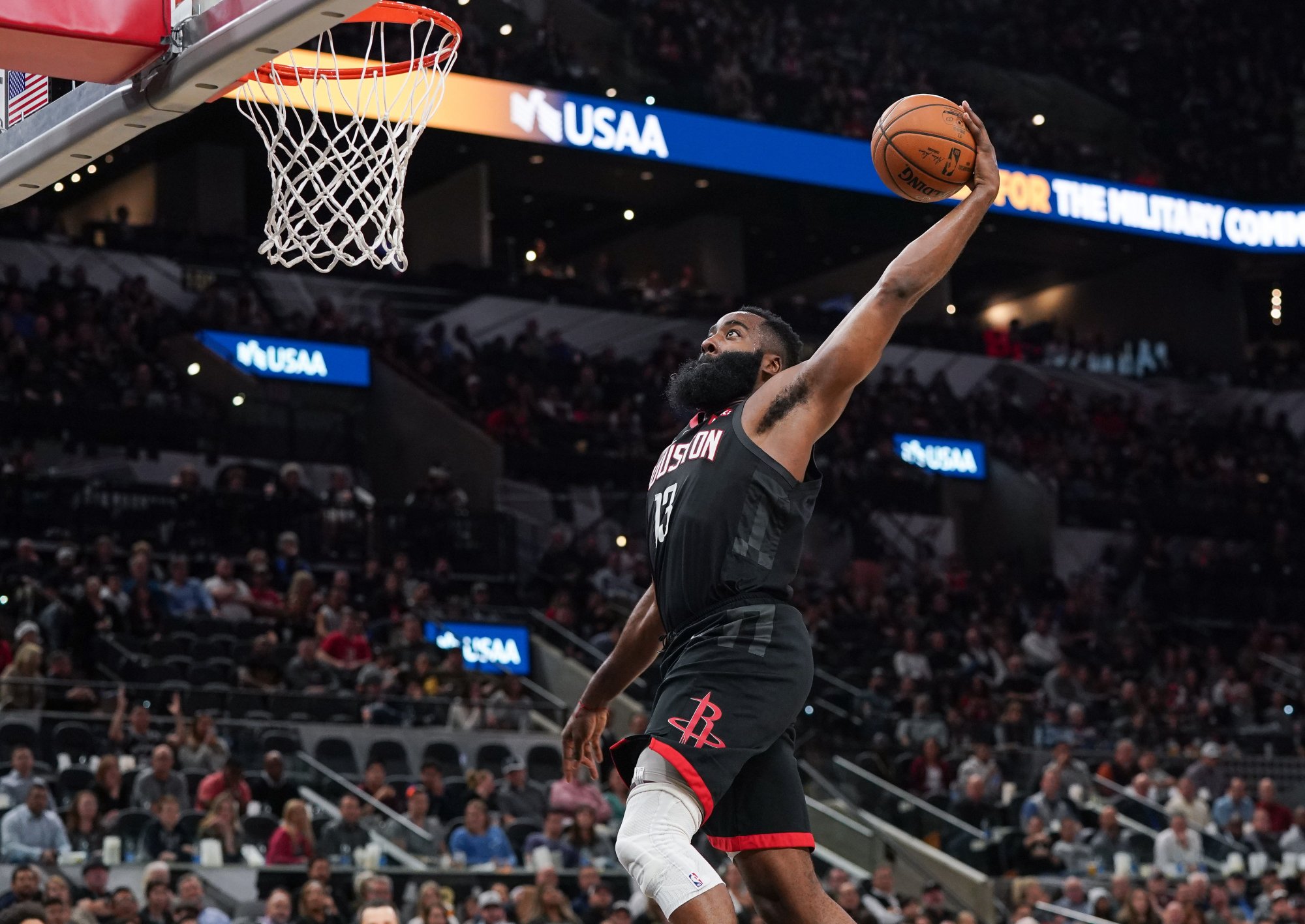 VIDEO: Harden predviedol ďalší super výkon, ale na výhru to nestačilo
