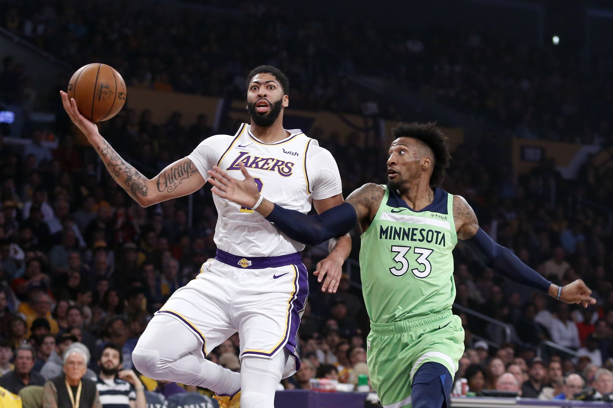 VIDEO: Anthony Davis žiaril proti bývalému klubu, Lakers s ďalšou výhrou
