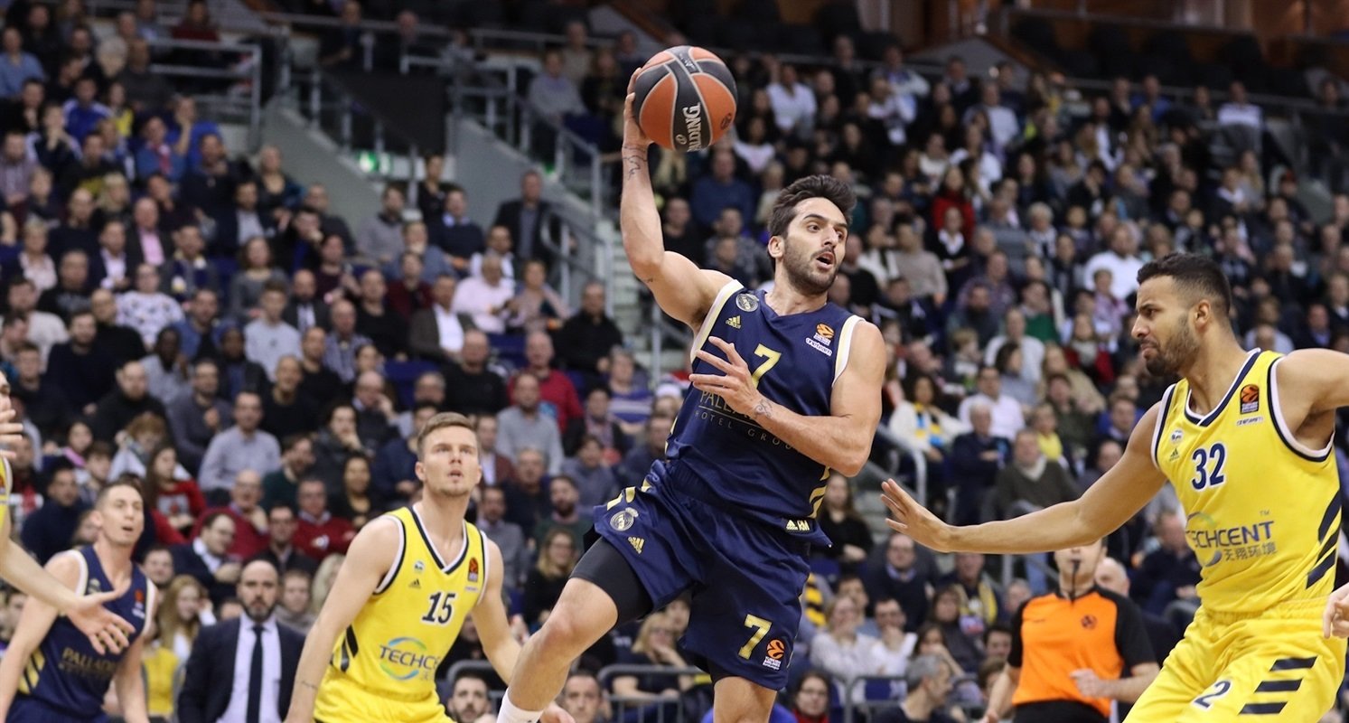 Celý tím súpera nazbieral len o dve asistencie viac. Campazzo vyrovnal historický rekord