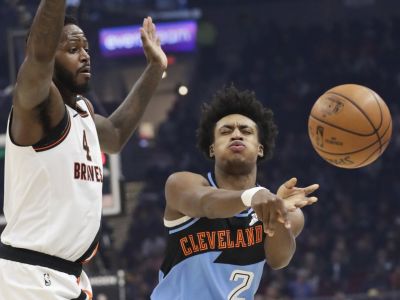 VIDEO: Aj bez Leonarda. Clippers vyhrali v Clevelande, pripravili historický debakel