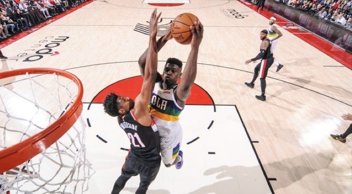 Lokomotíva Zion sa rozbieha, NBA sa teší z hviezdneho nováčika