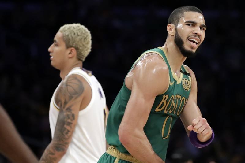 VIDEO: Bostonu proti Lakers nestačilo ani Tatumových 41 bodov