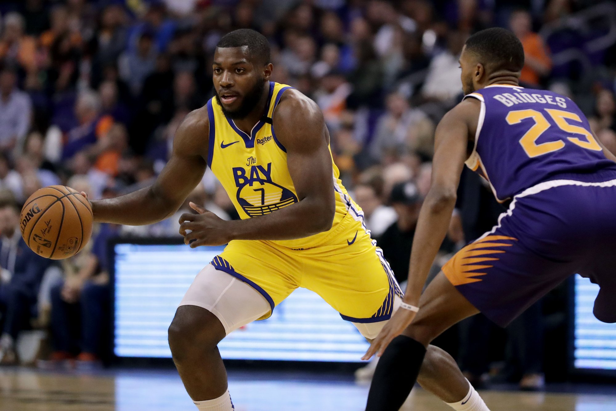 VIDEO: Warriors sa dostali z čiernej série, Harden prekonal Terryho