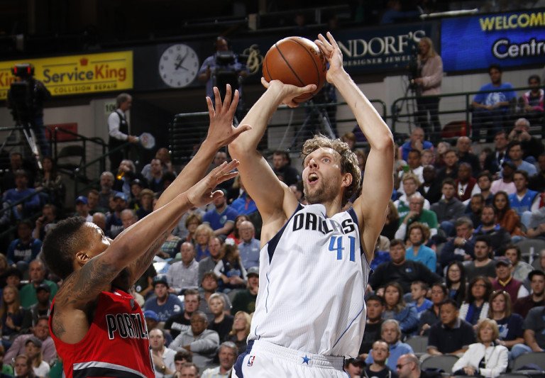 Nowitzki premýšľa o budúcnosti: Basketbalu mám čo vracať