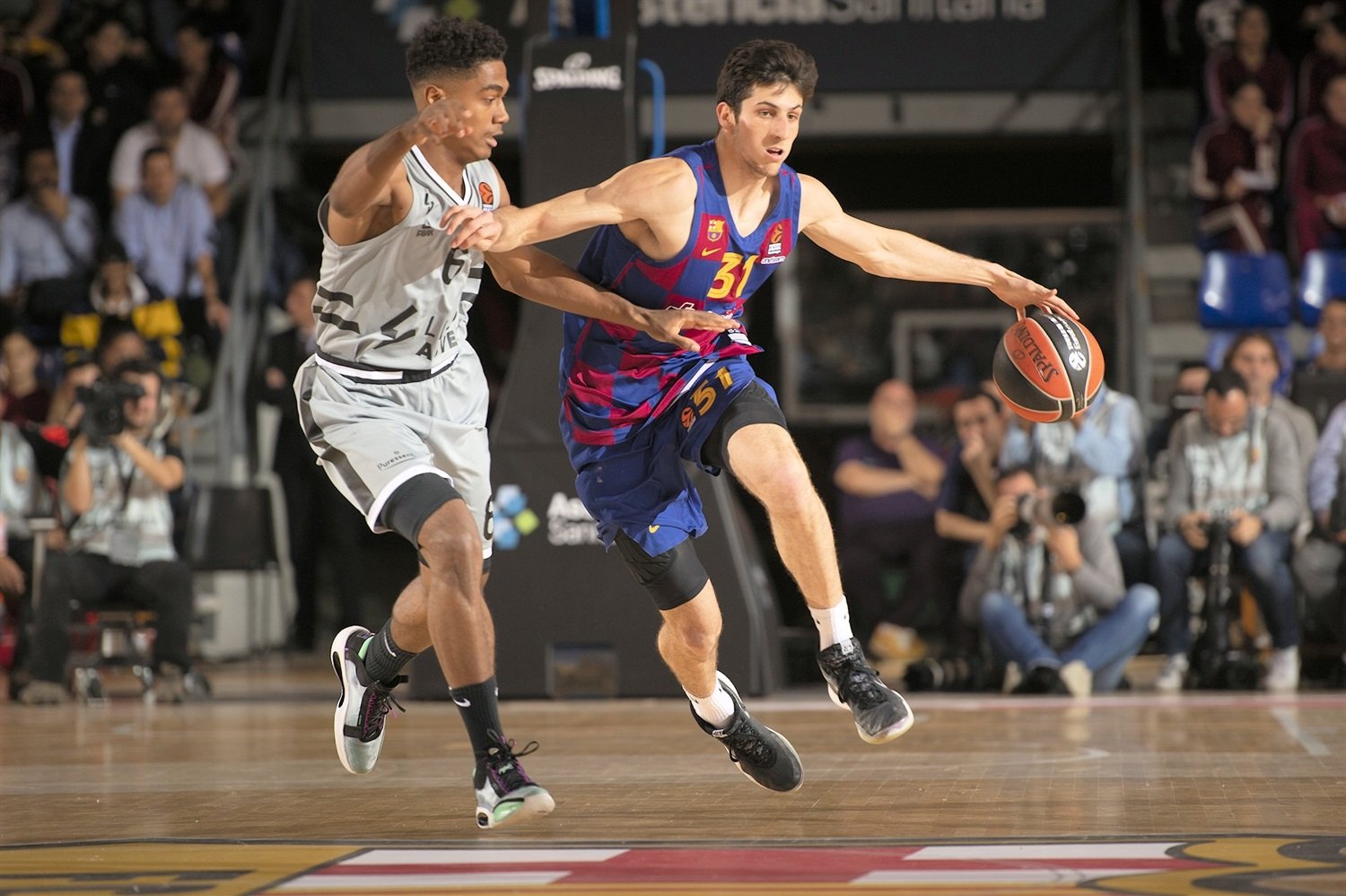 Pešič o ňom povedal, že je to basketbalový Messi. V Barcelone si ho vraj príliš neužijú