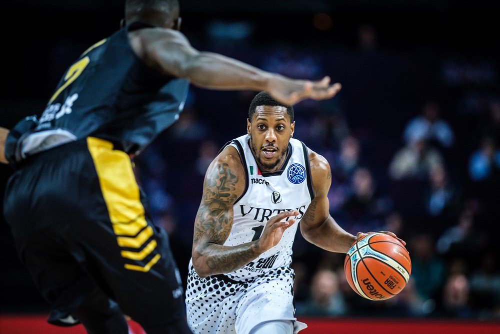 Vyhral NCAA, dvakrát NBA a teraz aj Ligu majstrov. Môj malý brat je víťaz, napísal Wade