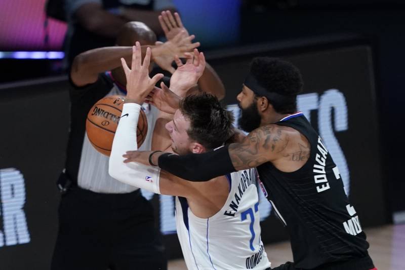 Marcus Morris dostal za faul na Dončiča pokutu 35 tisíc dolárov