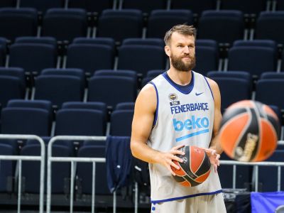 Nemecký power forward sa zapísal do dejín Fenerbahce ešte pred vstupom na palubovku