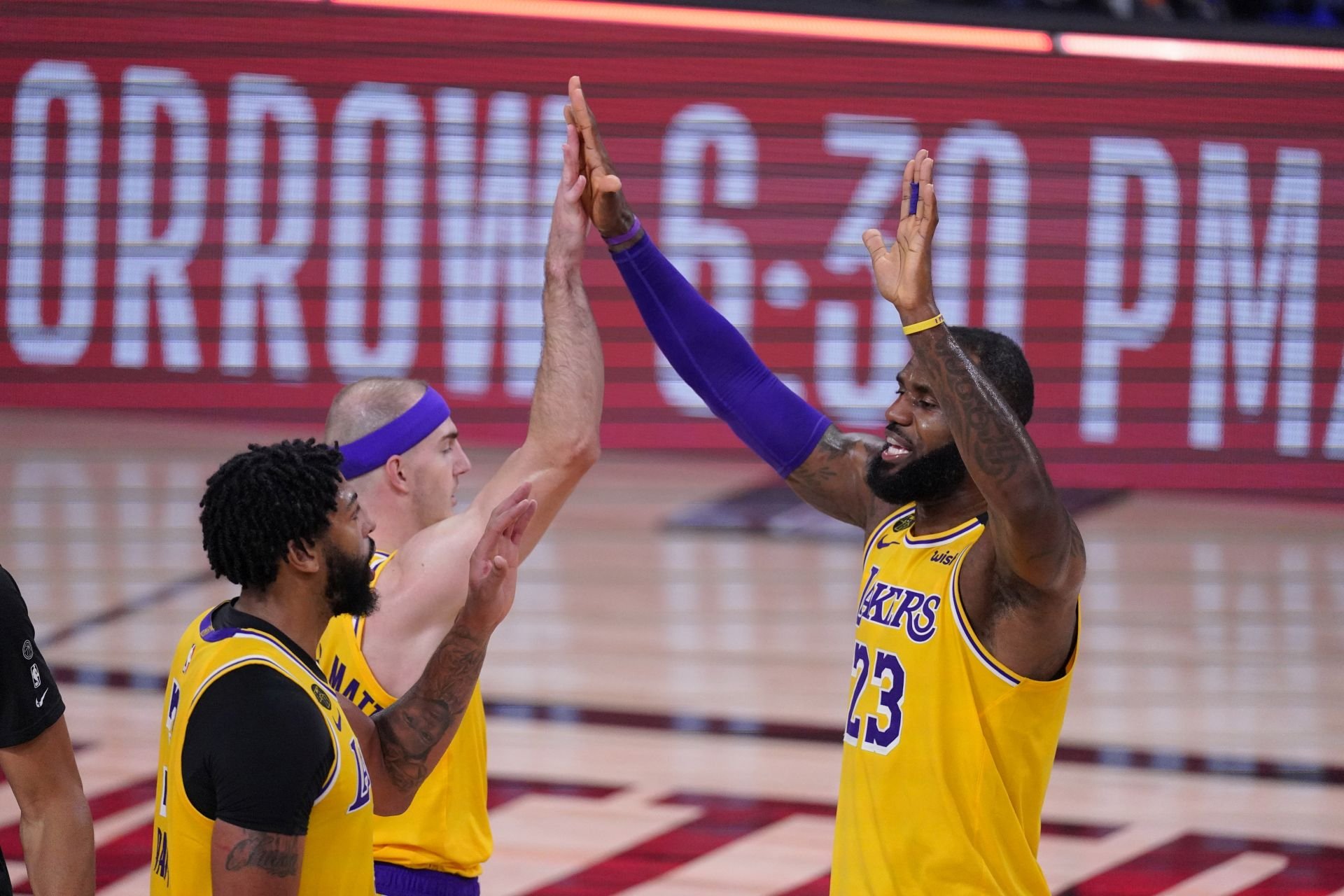 VIDEO: Lakers si vybojovali proti Miami finálový mečbal