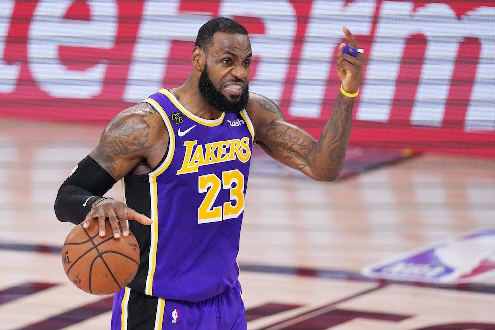 VIDEO: Lakers nedali v prvom finále šancu Miami, Heat stratili Dragiča aj Adebaya