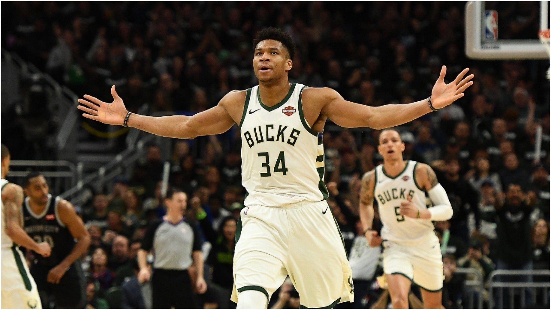 Antetokounmpova úžasná cesta NBA či favoriti z Brooklynu. Vypočujte si podcast Joa Trendyho