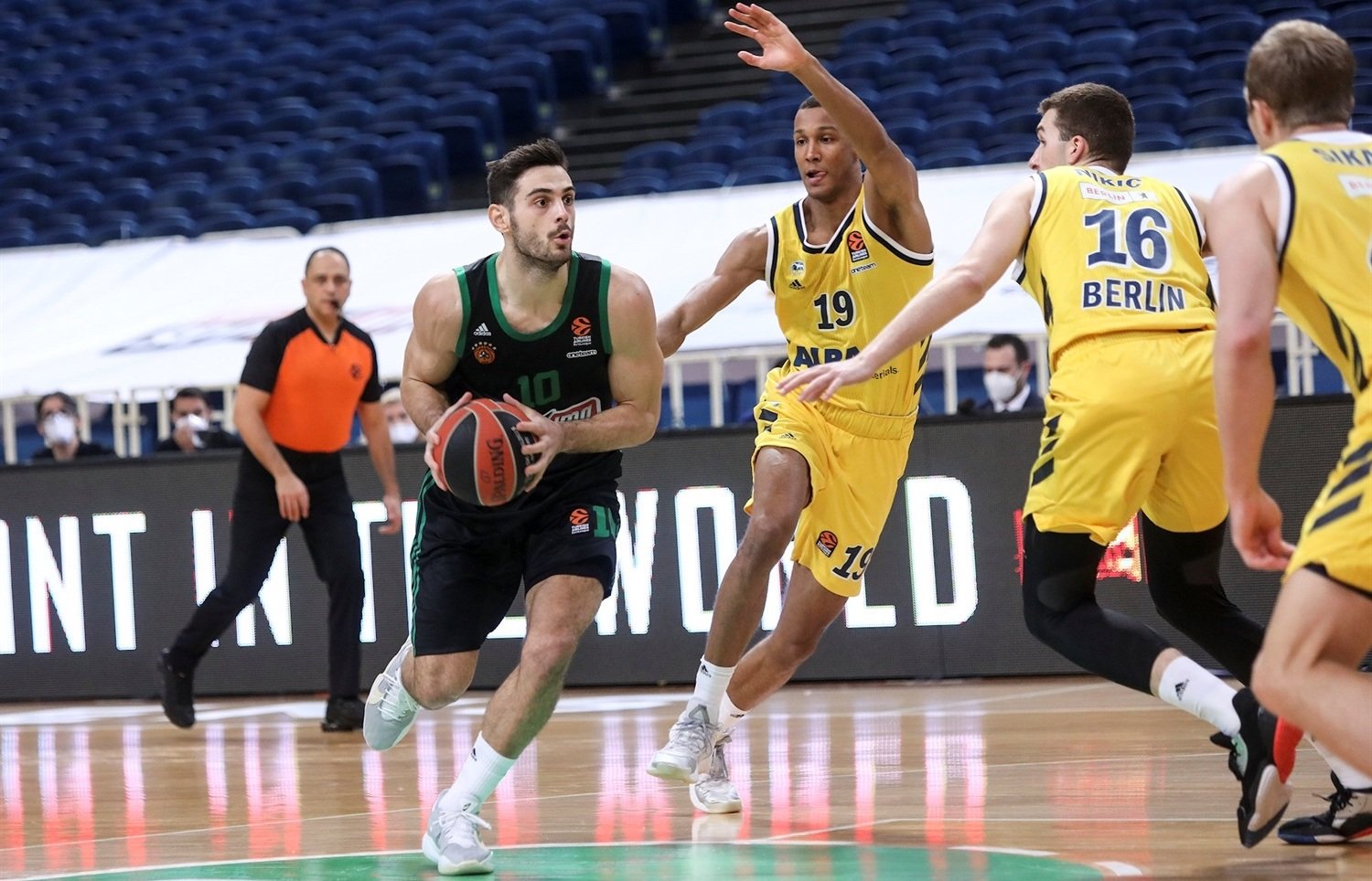 Defenzívny špecialista? Papapetru je dnes všestranný basketbalista a euroligová hviezda