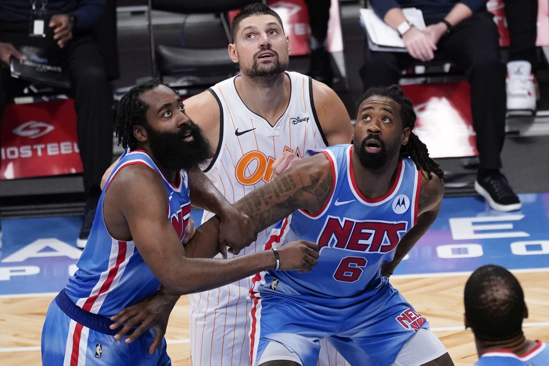 VIDEO: Víťazný debut Hardena za Brooklyn, ozdobil ho triple-doublom