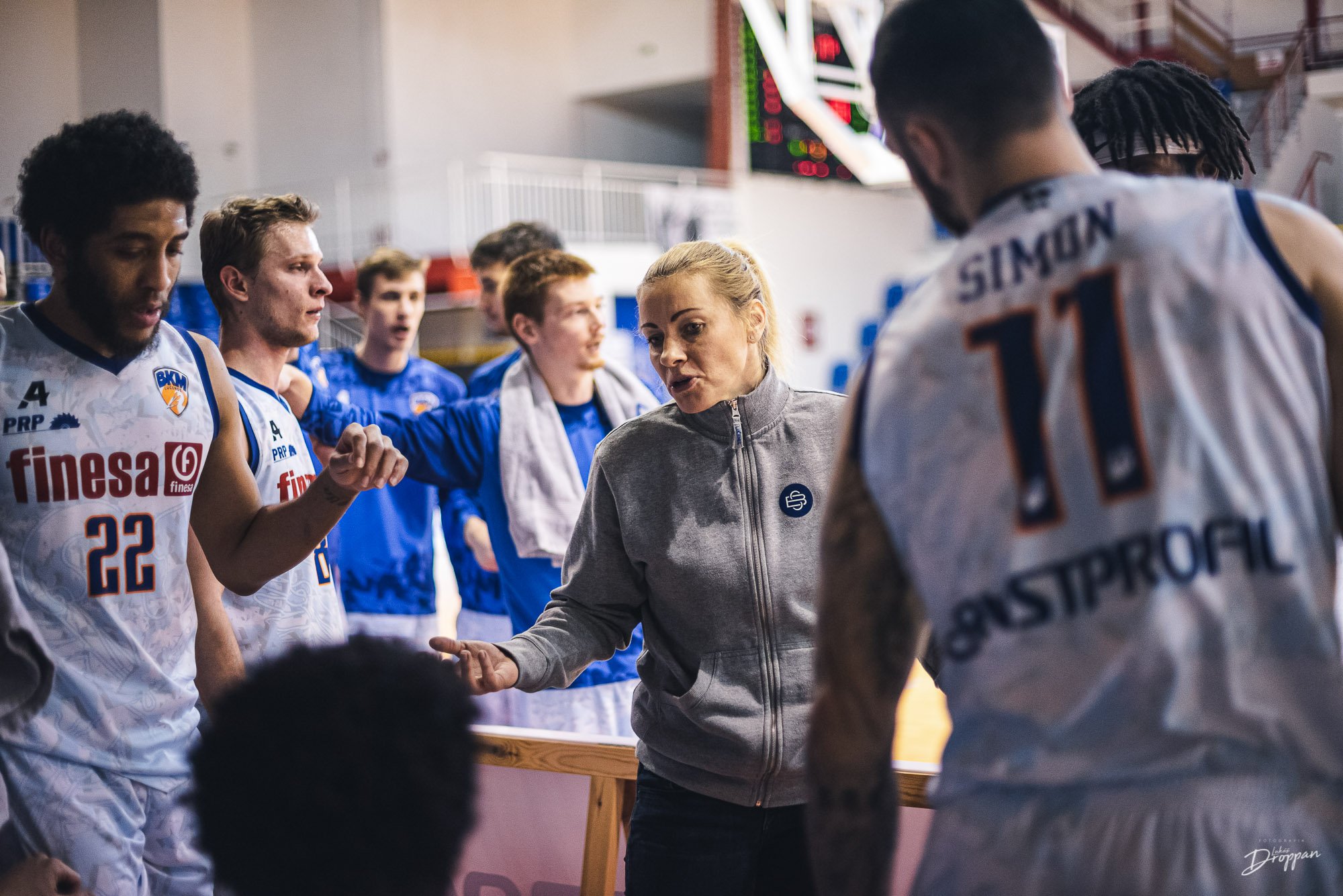 Žirková debut neriešila, v polčase sa radila s Jankovičom. Kompliment jej dal aj súper