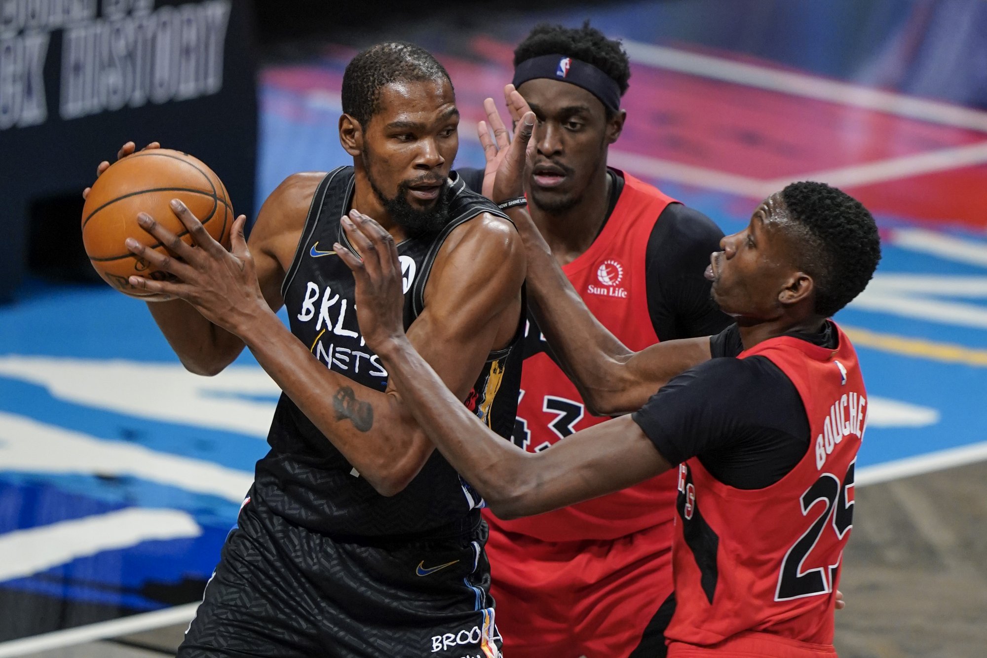 VIDEO: Brooklyn doma prehral, Duranta nečakane stiahli zo zápasu