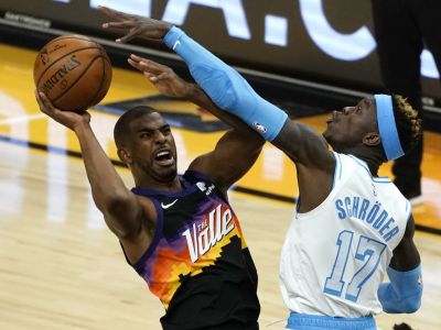 VIDEO: Lakers bez Jamesa prehrali vo Phoenixe, dráma v New Yorku