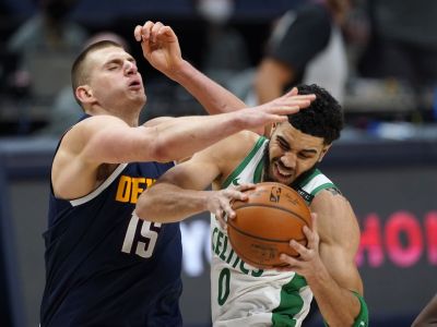 VIDEO: Boston uťal víťaznú sériu Jokiča a spol., skvelý výkon Ziona