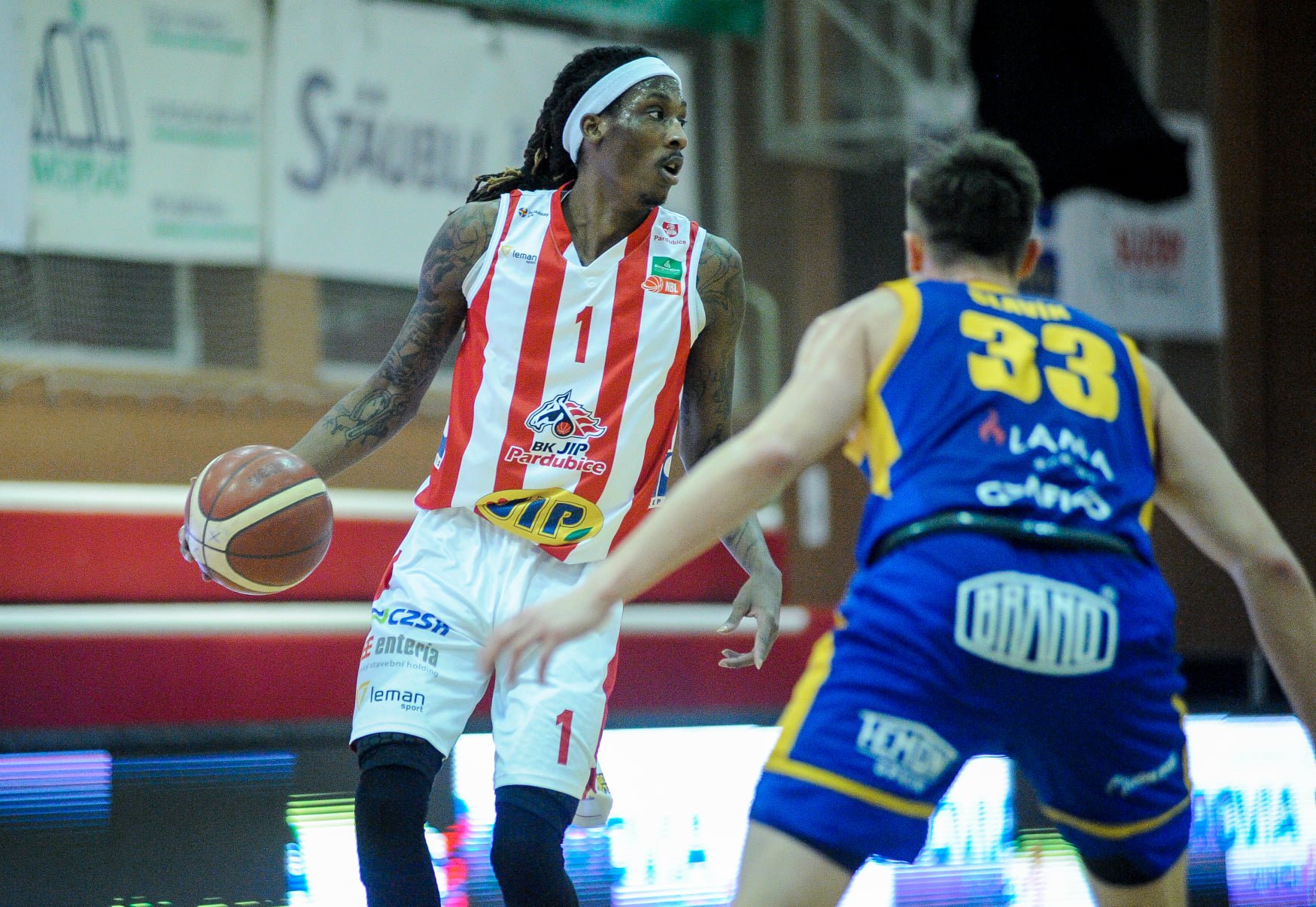 V českom play-off lietajú päste. Mereššov spoluhráč dostal najvyšší možný trest