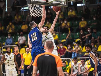 Rekordný finálový debakel po 19 rokoch ukázal, že Levice ešte nechcú skončiť