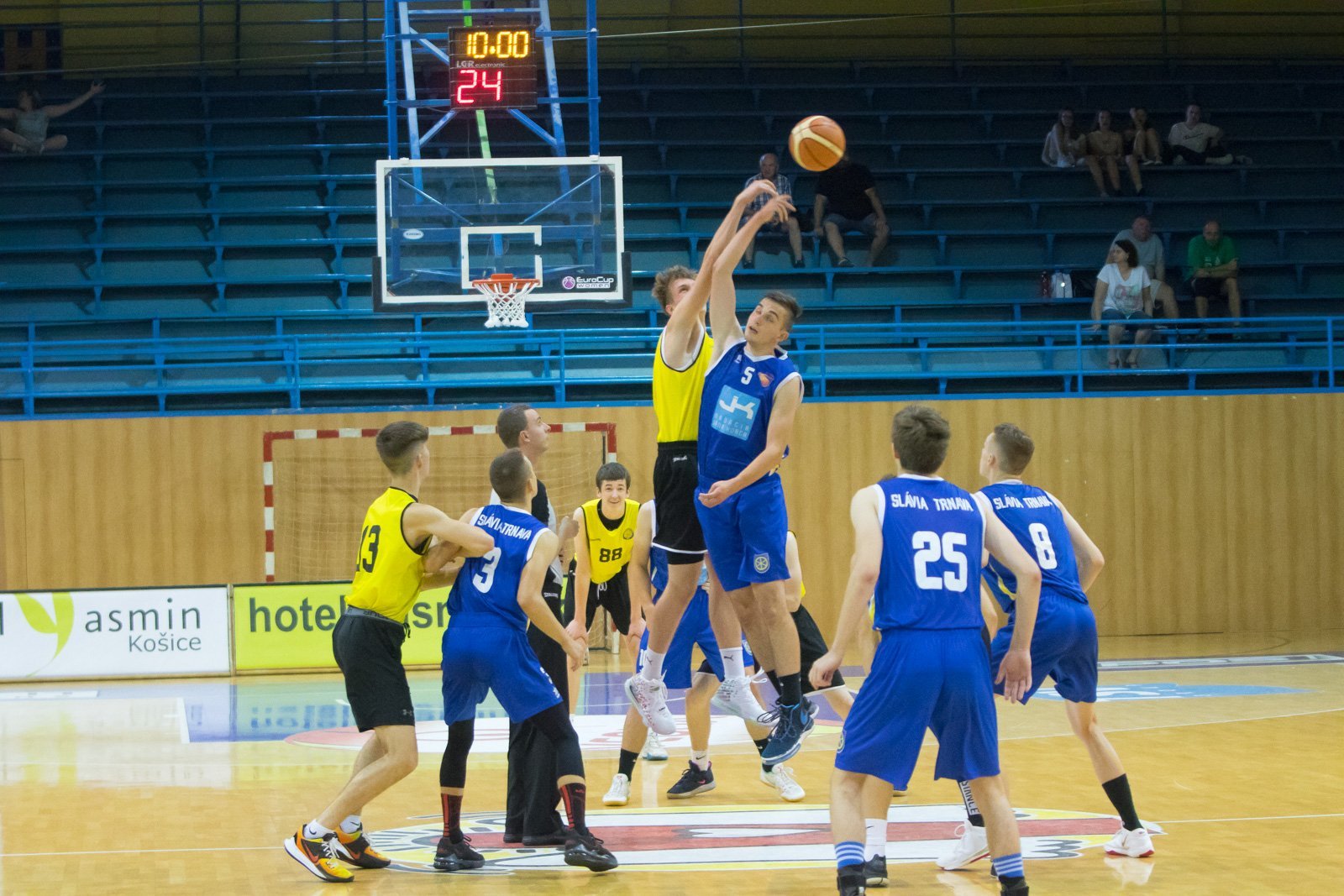 Kadeti U17 bojovali cez víkend o účasť na finálovom turnaji