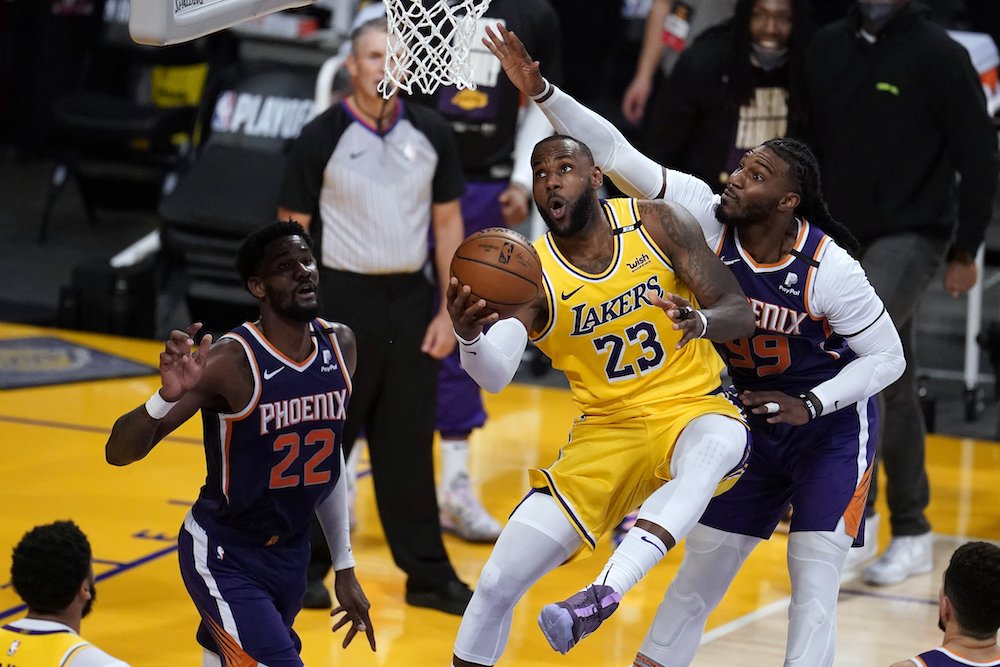 Čaká Lakers po vypadnutí revolúcia? Budú Clippers šampióni? Vypočujte si podcast Joa Trendyho