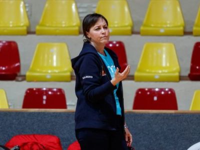 Trénerka basketbalistiek UMB Andrea Izáková: Vstup do extraligy bol dobrý krok, zápasy proti silným súperom sme si užili