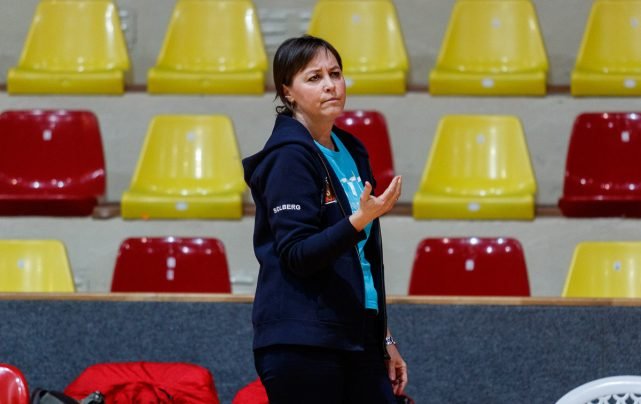Trénerka basketbalistiek UMB Andrea Izáková: Vstup do extraligy bol dobrý krok, zápasy proti silným súperom sme si užili
