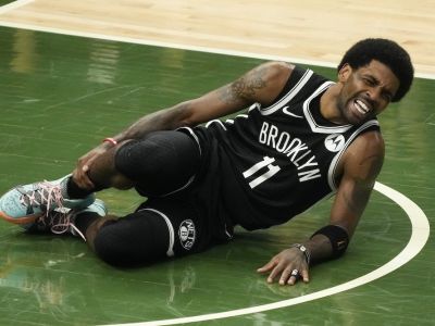 Problémy najväčšieho favorita NBA, do kľúčového zápasu pôjde bez dvoch hviezd