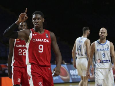 Gréci trápili v kvalifikácii Kanadu, ale tú potiahli hráči z NBA