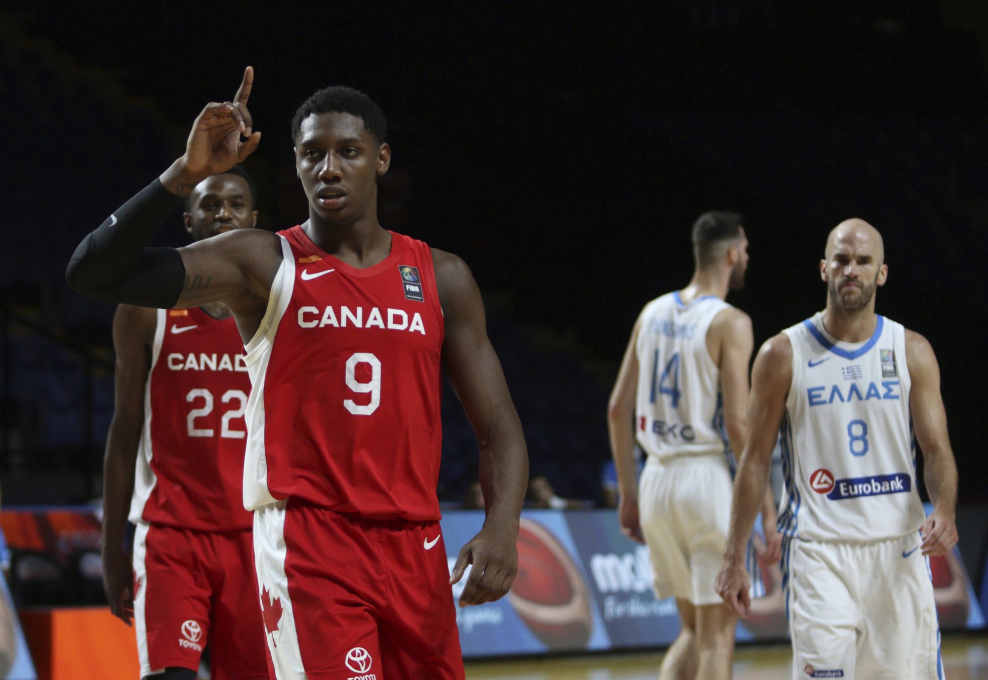 Gréci trápili v kvalifikácii Kanadu, ale tú potiahli hráči z NBA