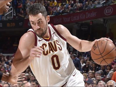 McGee a Johnson nahradil v tíme USA Lovea s Bealom