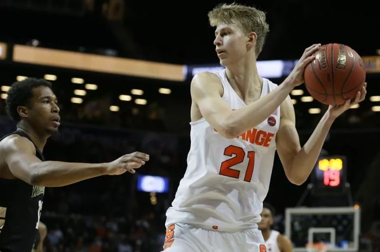 Skvelý Doležaj odohral jeden z najlepších zápasov v NCAA kariére. Z hry minul jediný pokus