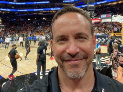Ako som prechádzal vo finále NBA okolo LeBrona Jamesa, píše bývalá hviezda našej reprezentácie (exkluzívne priamo z finále NBA)