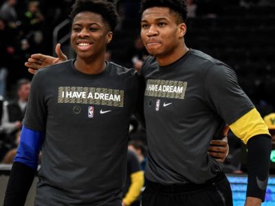 Euroligoví šampióni viedli o 19, šli si pre pohodlnú výhru, ale šokoval ich Greek Freak junior