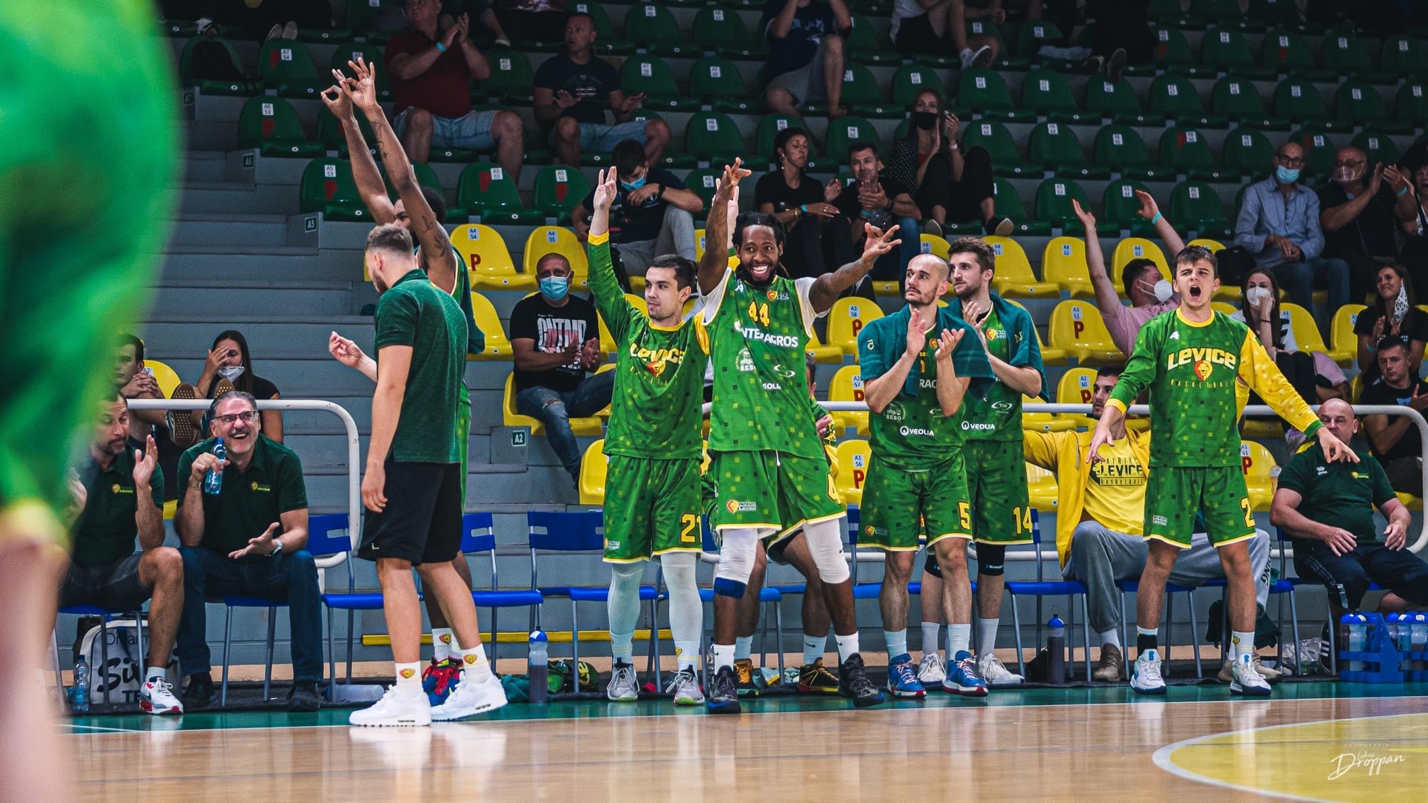 VIDEO: Výsledok, ktorý ide aj za hranice. Patrioti zvalcovali obhajcu trofeje